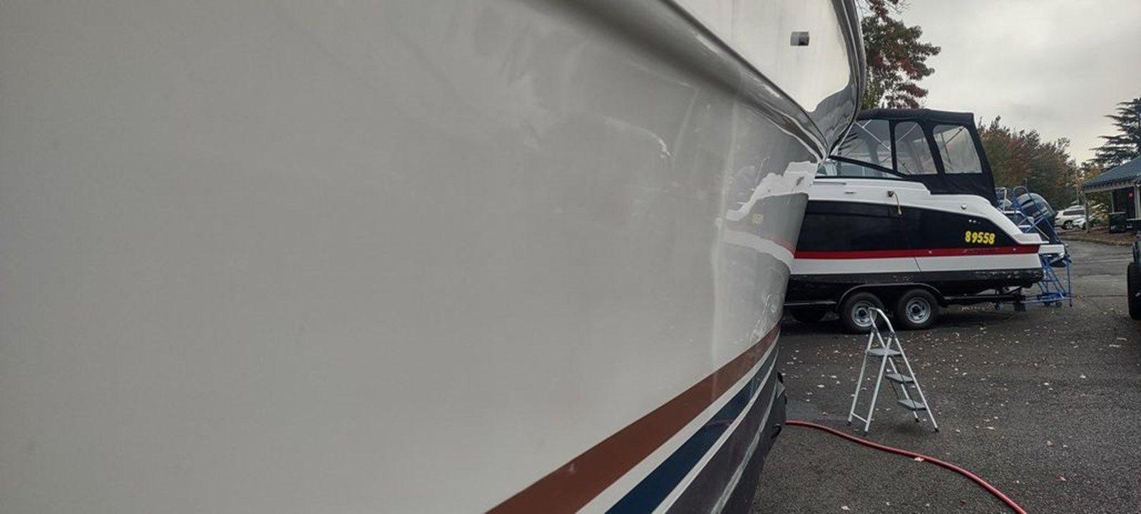 Продажа яхты 1997 Sea Ray 330 Sundancer