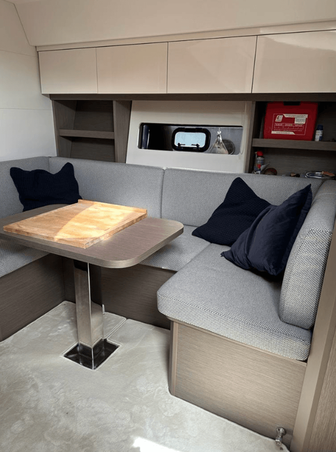 Стоимость яхты LOL - Beneteau