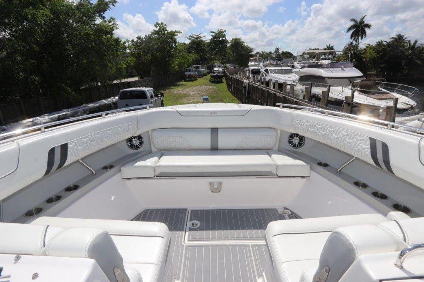 Продажа яхты - - Regal