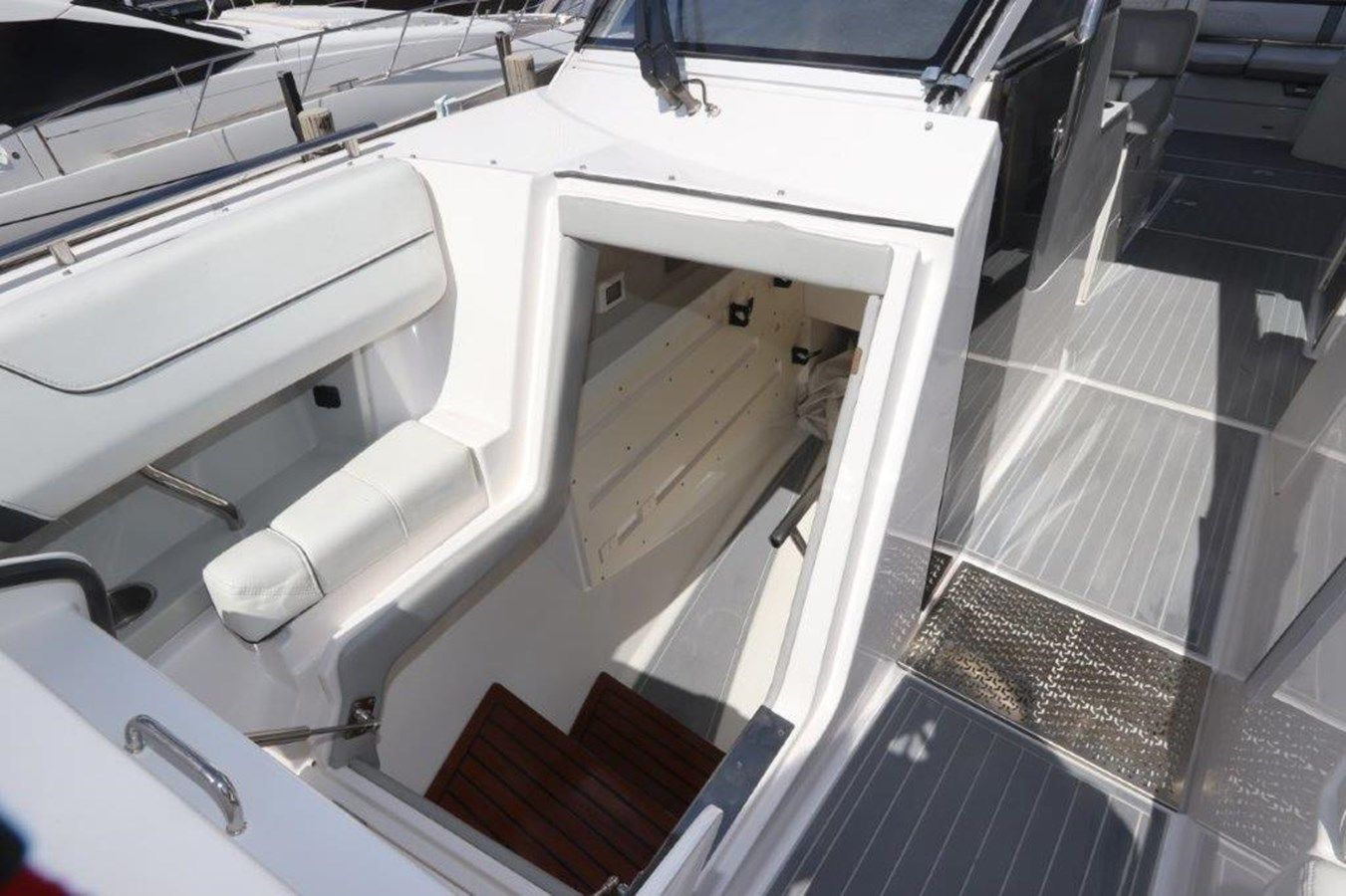 Продажа яхты - - Regal