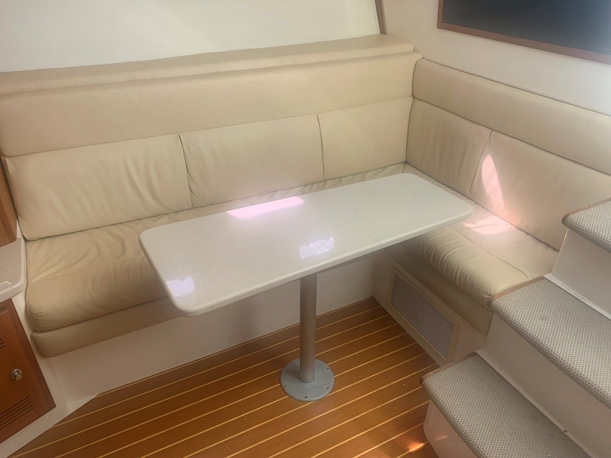 best yacht sales deals Dolphin - Cabo Yachts