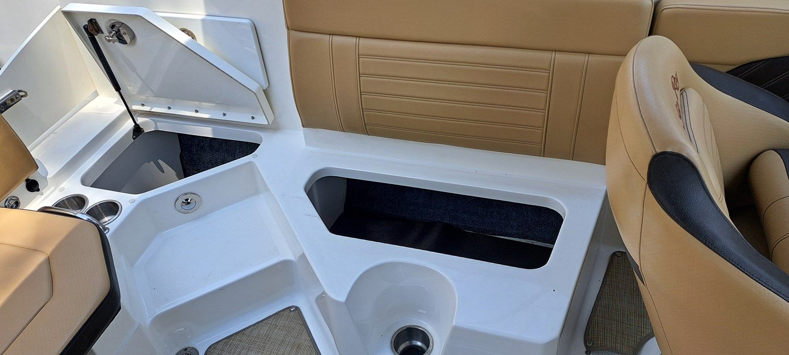 Продажа яхты - - SEA RAY