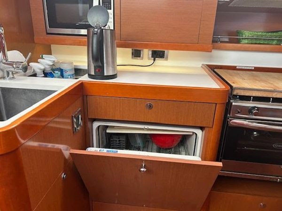 2016 Beneteau Oceanis 60 - Beneteau price