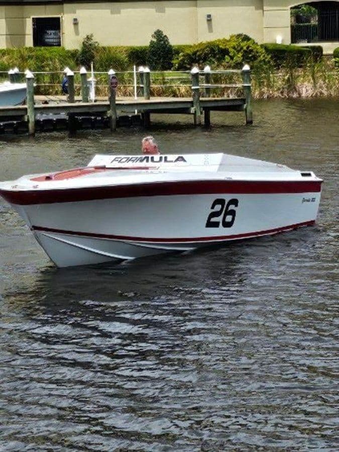 Buy a 1979 Formula 233 1979 at Shestakov Yacht Sales