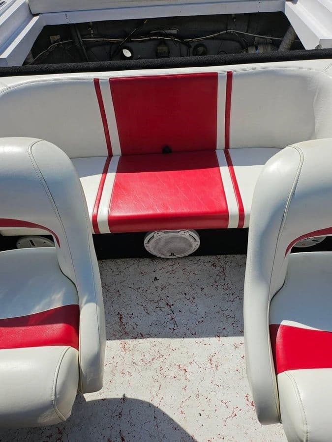 best yacht sales deals 1979 Formula 233 - Formula Boats