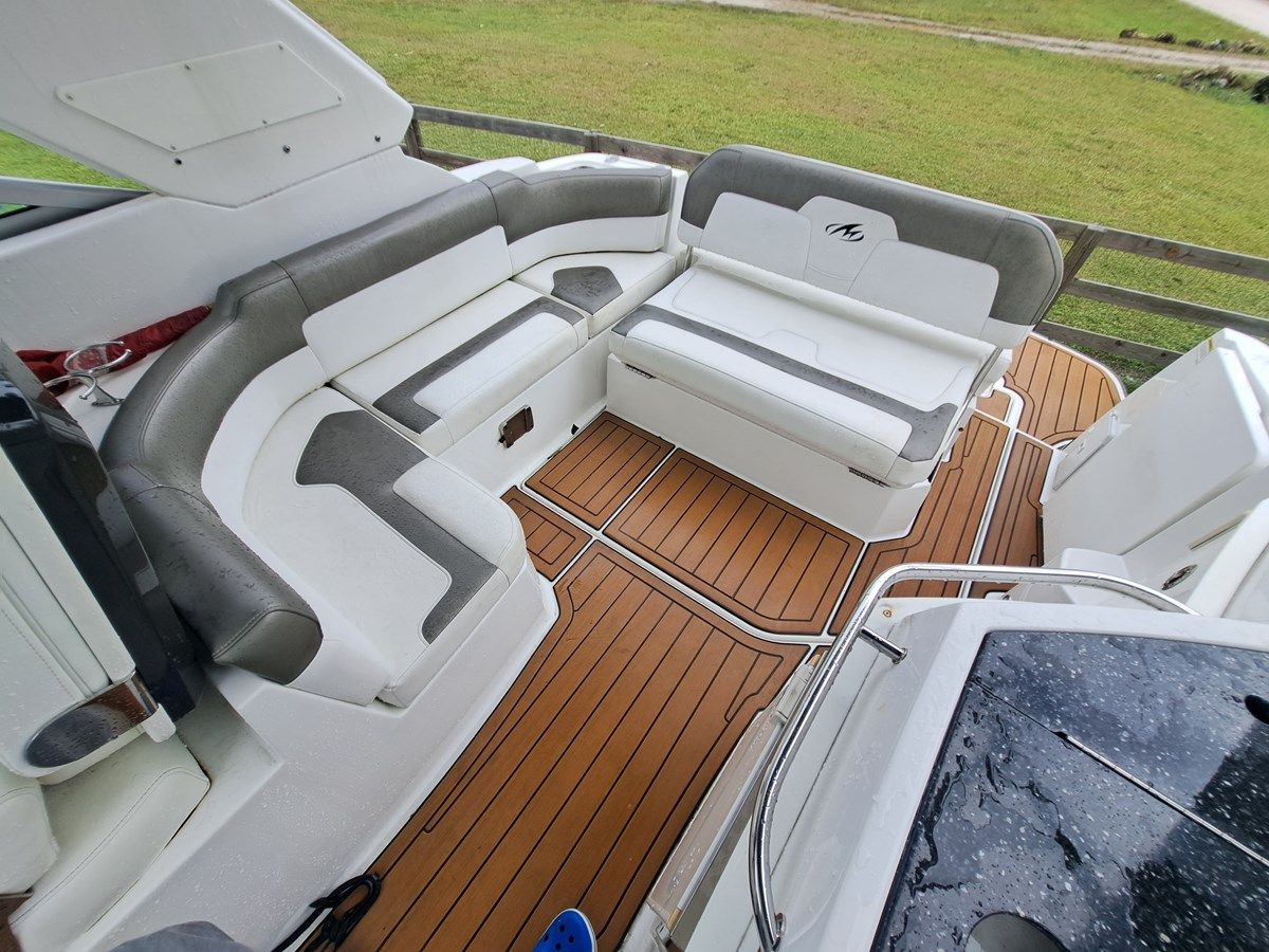 - 295 Sport Yacht price