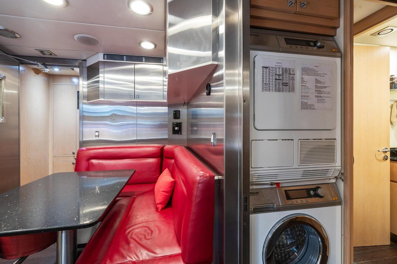 Купить Izumi 2008