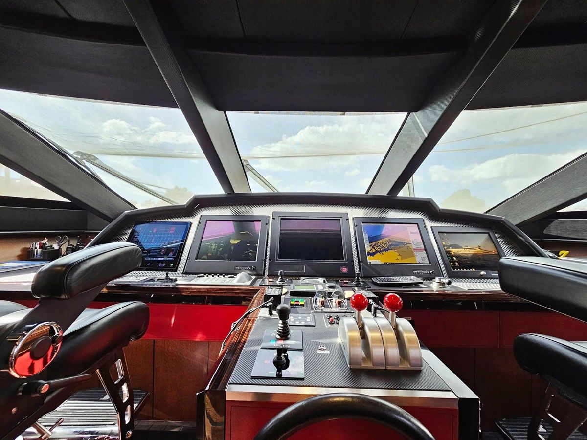 Купить яхту Izumi 2008 в Shestakov Yacht Sales