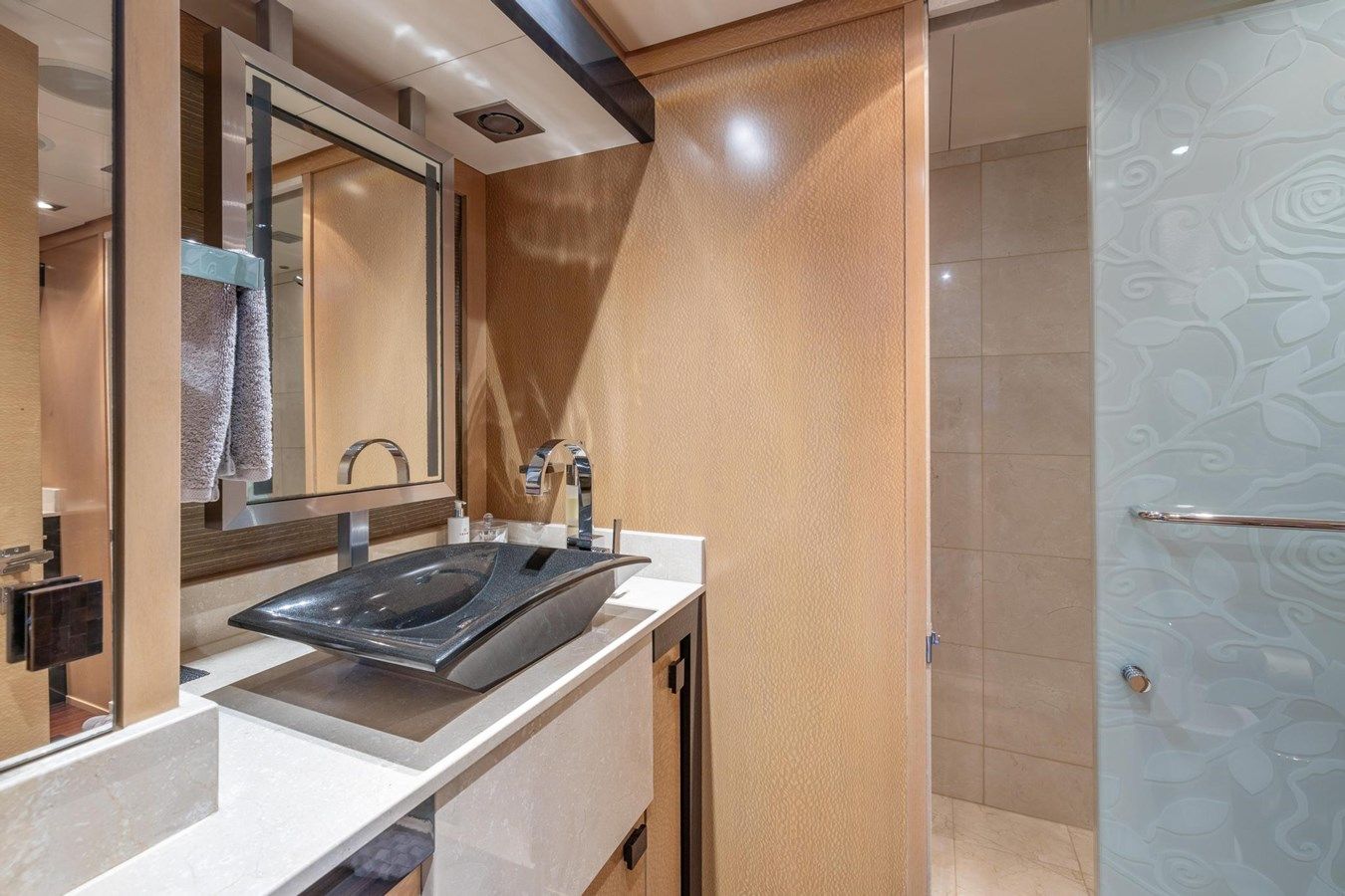 Стоимость яхты Izumi 120