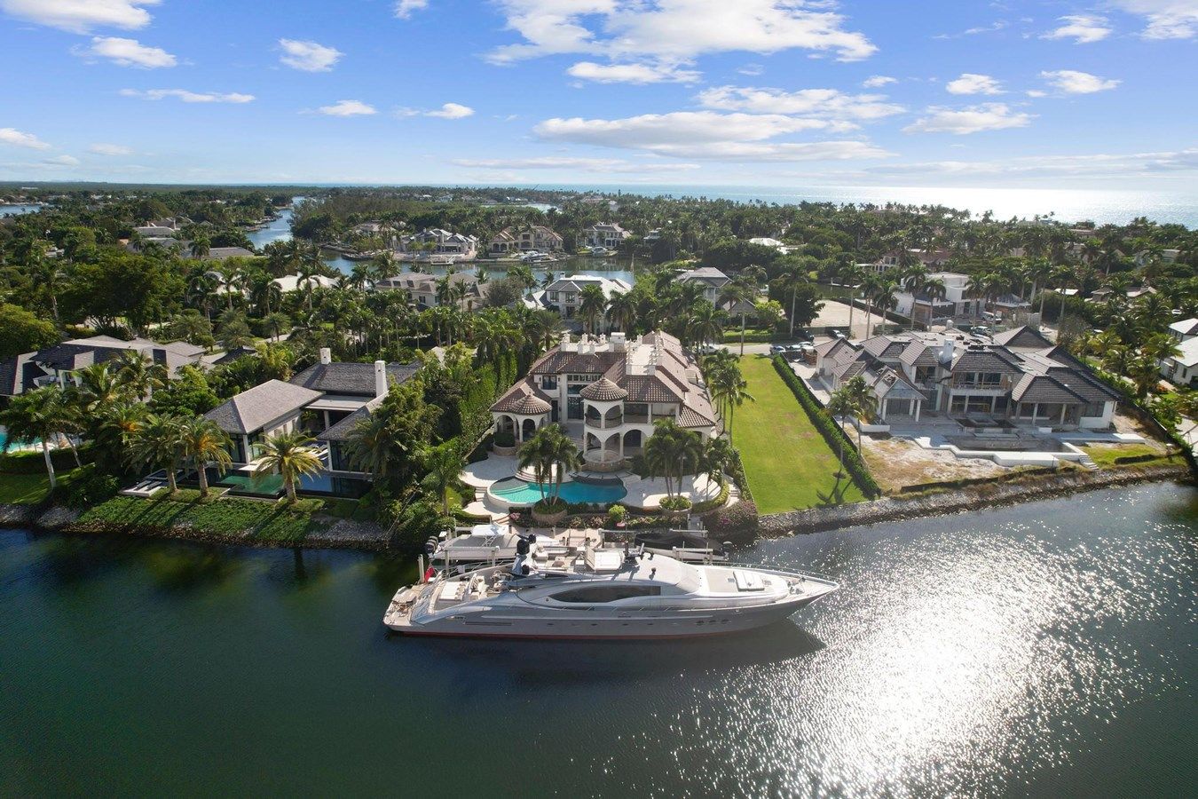 Купить Izumi - PALMER JOHNSON