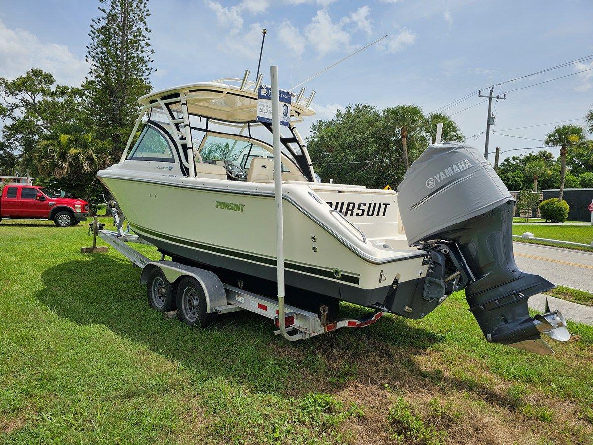 2013 Pursuit 265 Dual Console