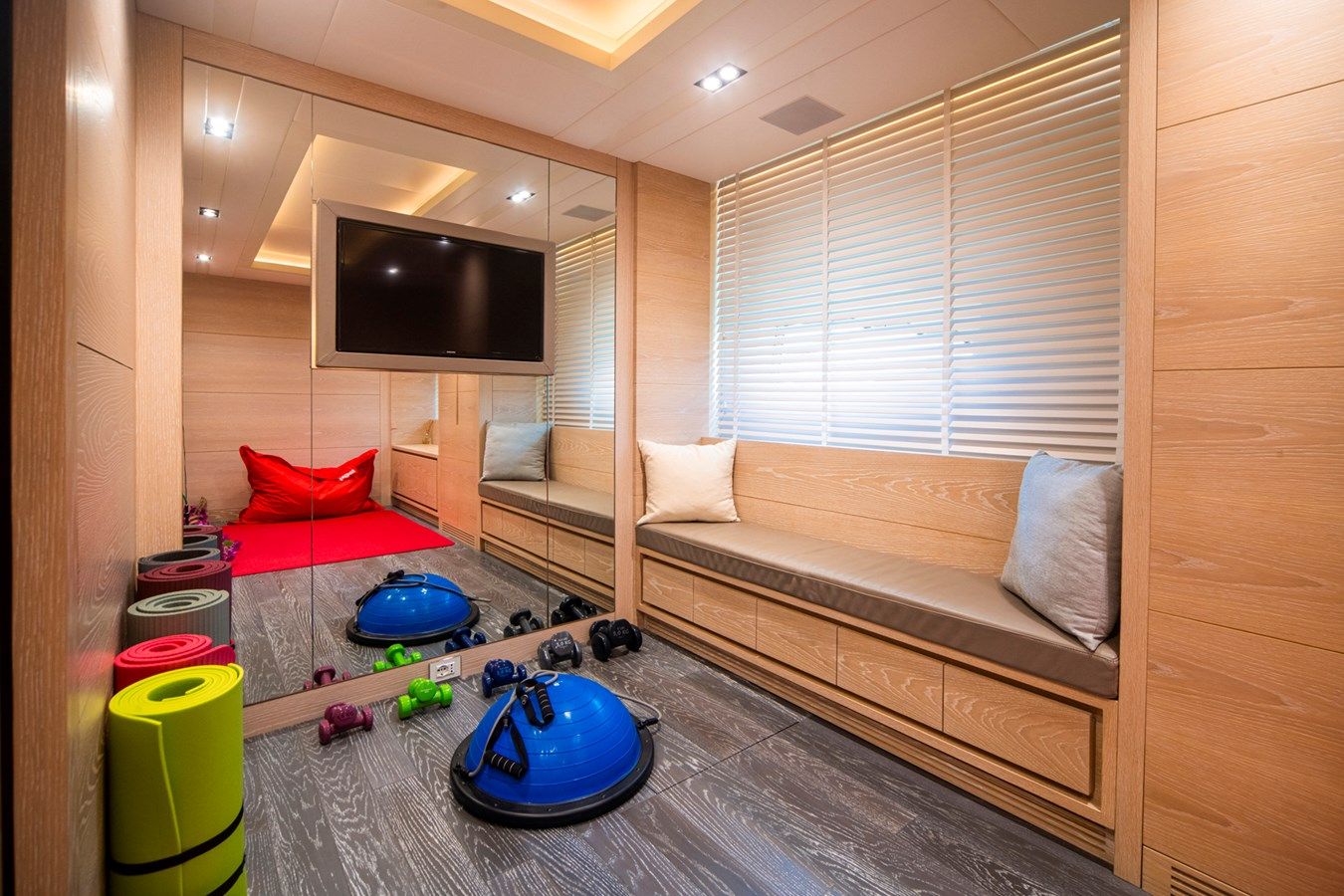 Купить яхту FAST & FURIOUS - AB Yachts в Shestakov Yacht Sales