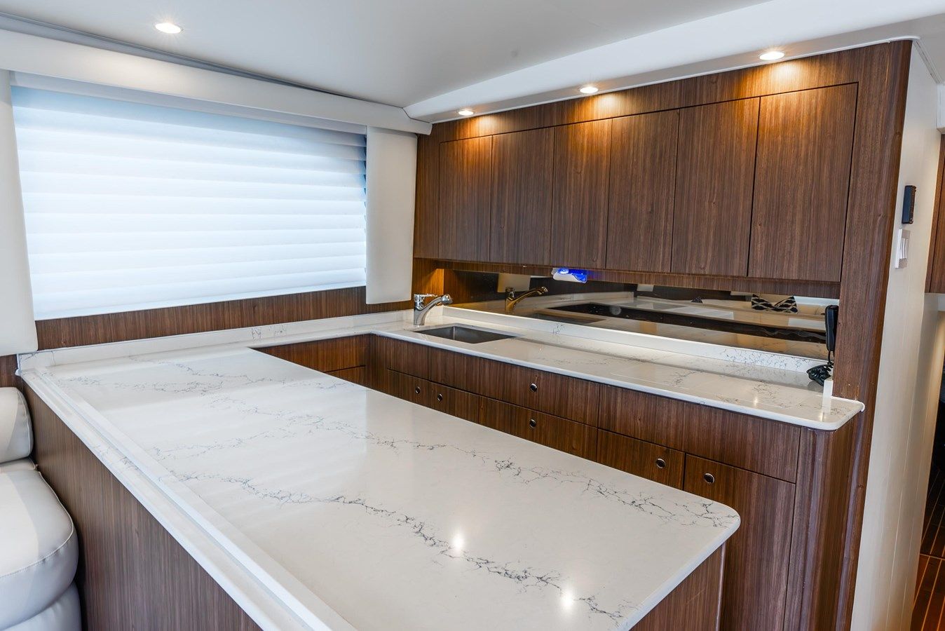 Лучшая цена на Knotty Girl - VIKING