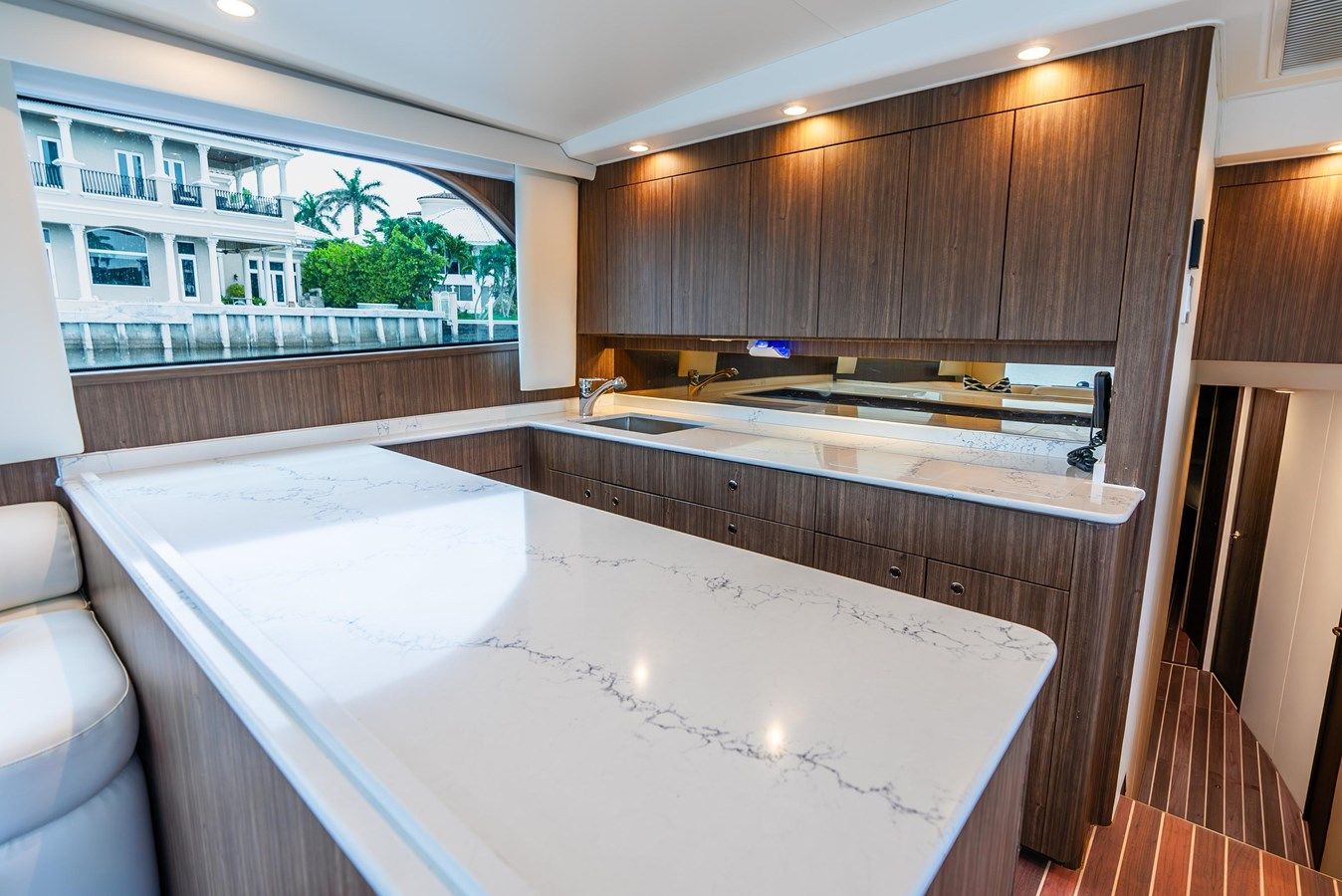 Лучшая цена на Knotty Girl 2005