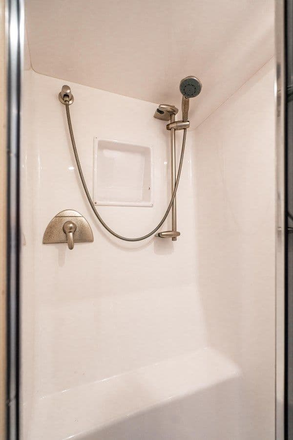 Buy a yacht Awa 2009