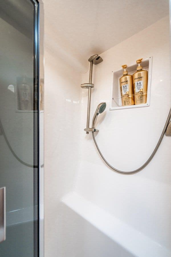 best yacht sales deals Awa - VIKING