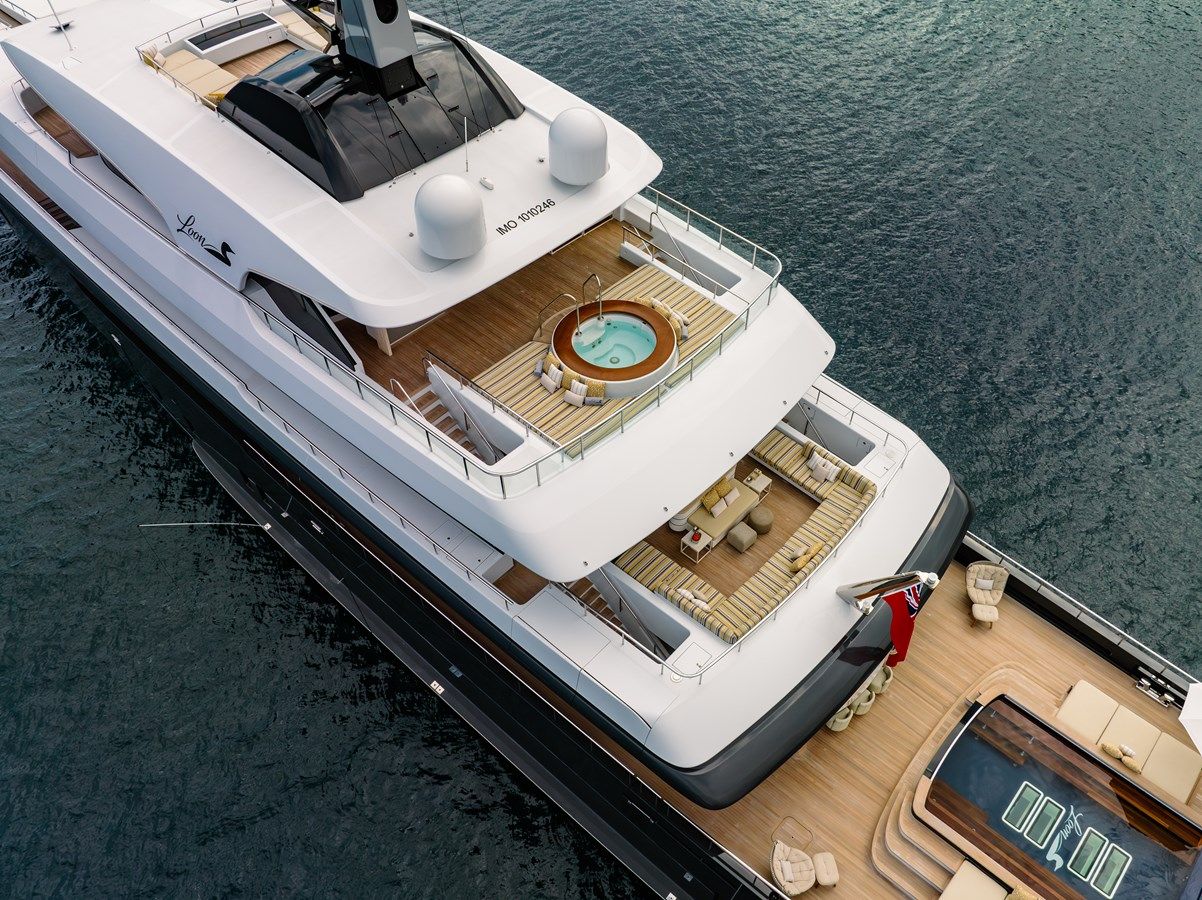 Buy a yacht LOON 2010