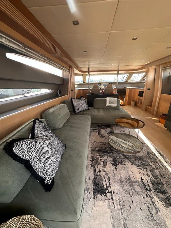 Buy a yacht Pathos Velvet 83