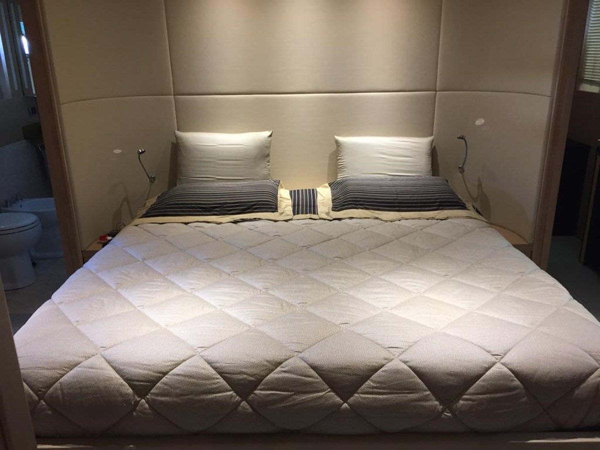 best yacht sales deals Pathos 83