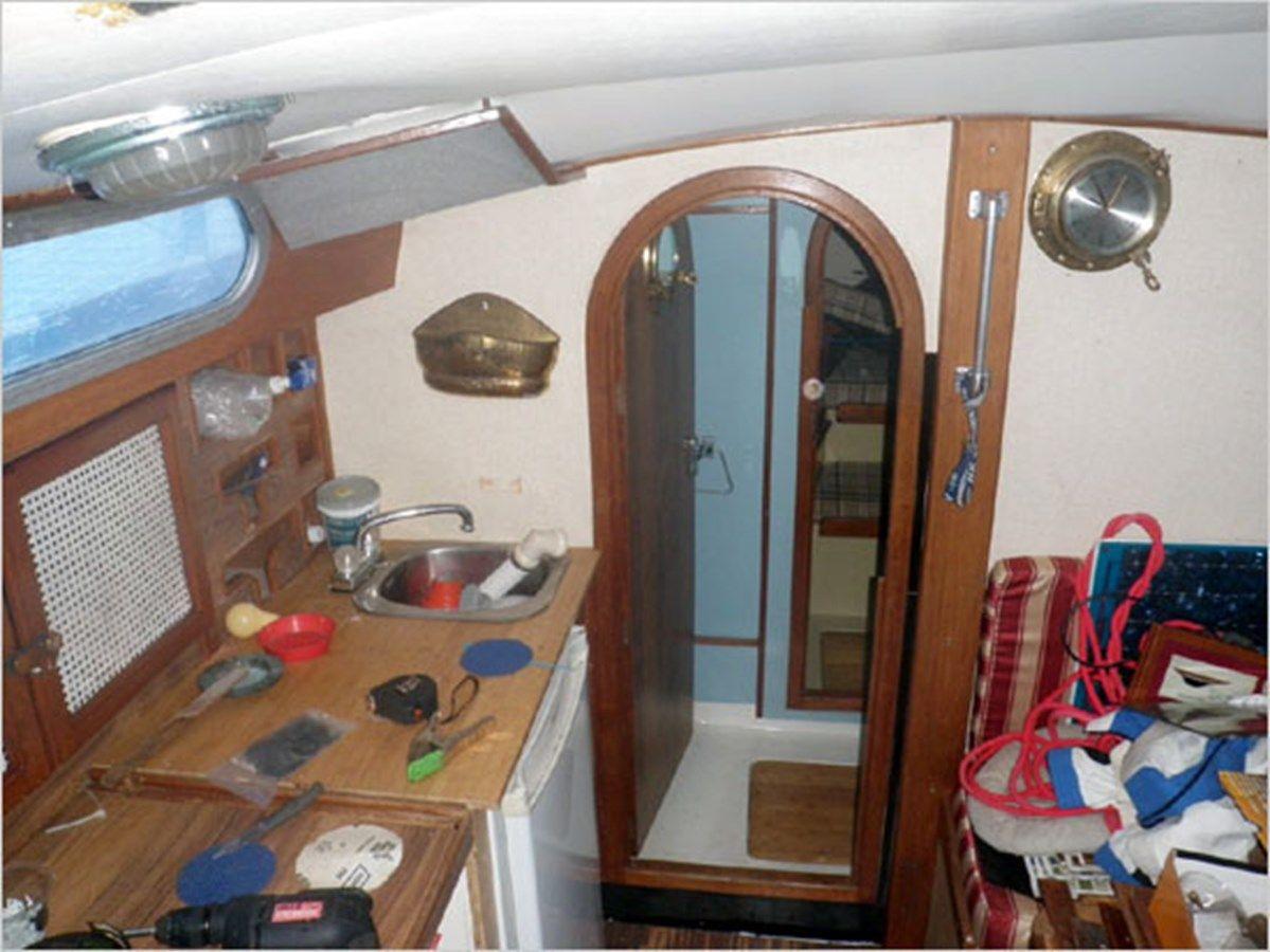 Buy a INVICTUS Sloop at Shestakov Yacht Sales