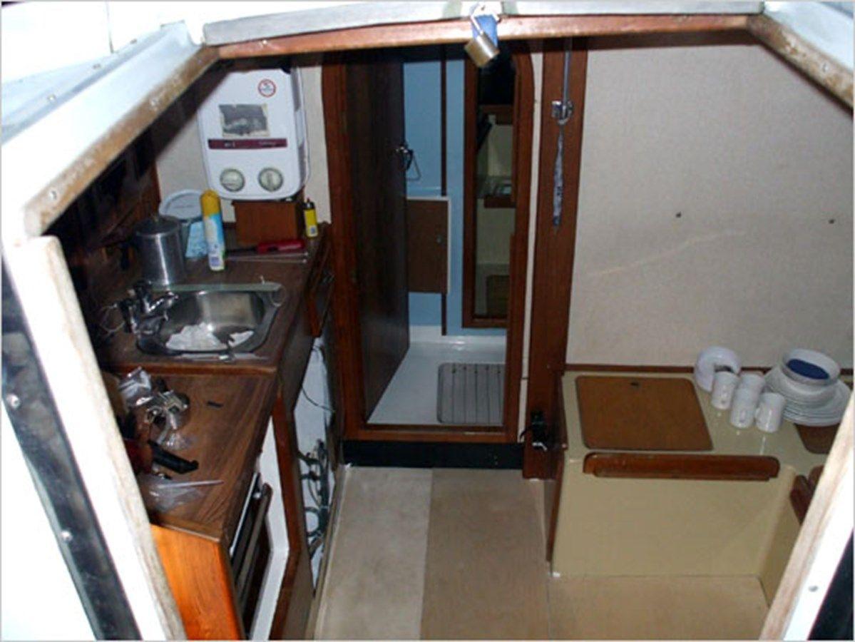 Buy a INVICTUS - MOODY at Shestakov Yacht Sales