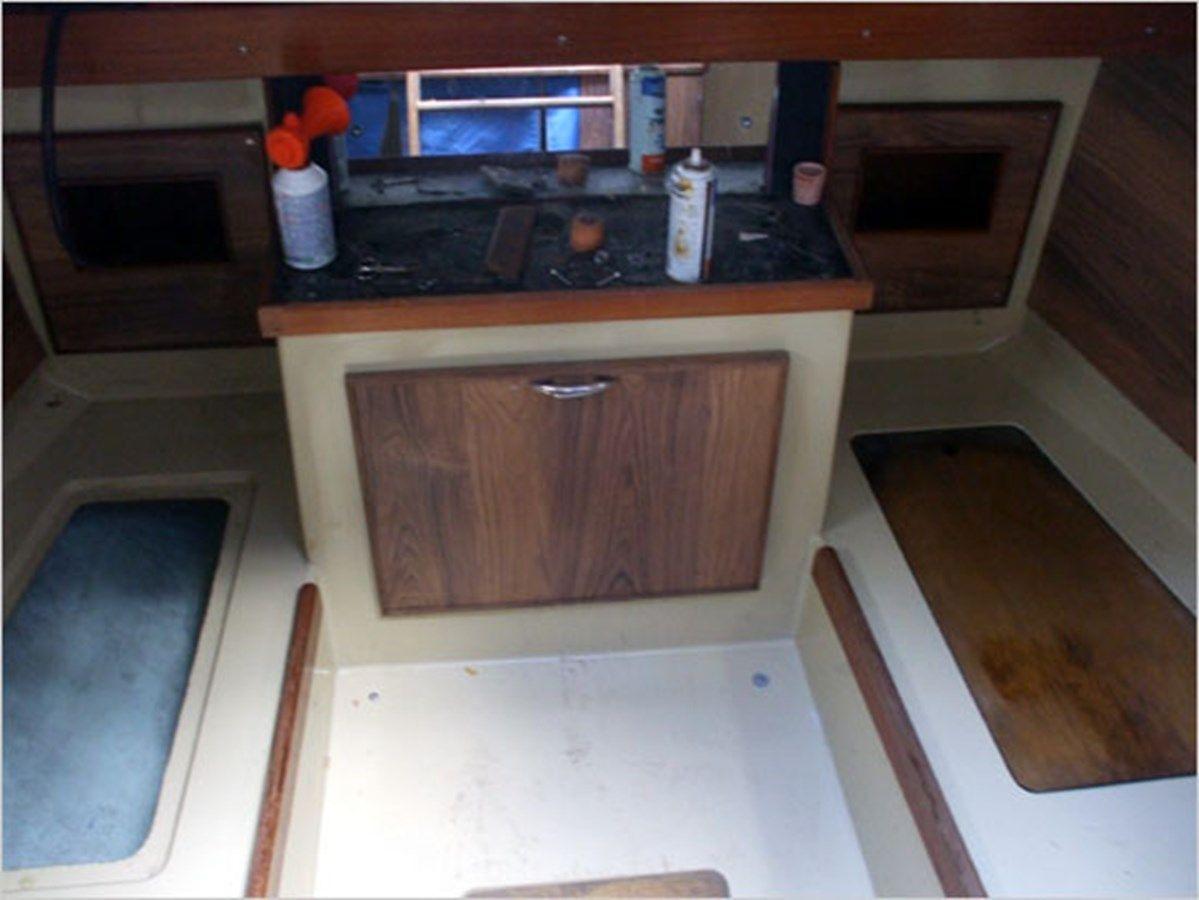 INVICTUS - MOODY price