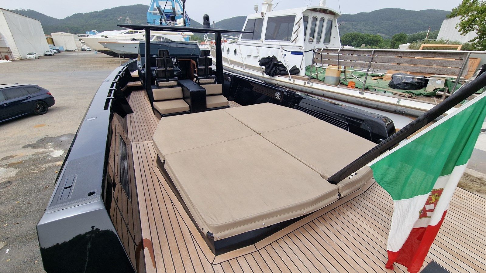 Купить яхту EIGHT - WALLY в Shestakov Yacht Sales