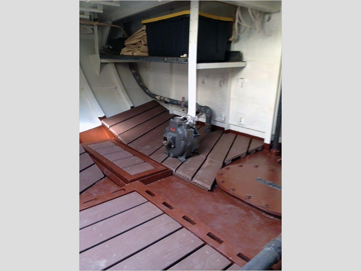 Buy a yacht Griffin - TUG