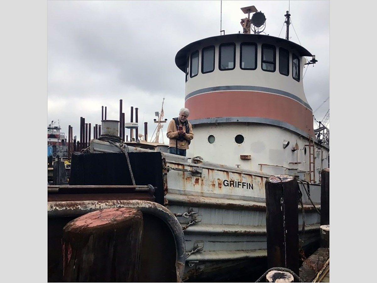 Buy a yacht Griffin Design #3004, US Army Leavenworth Iron ST Tug