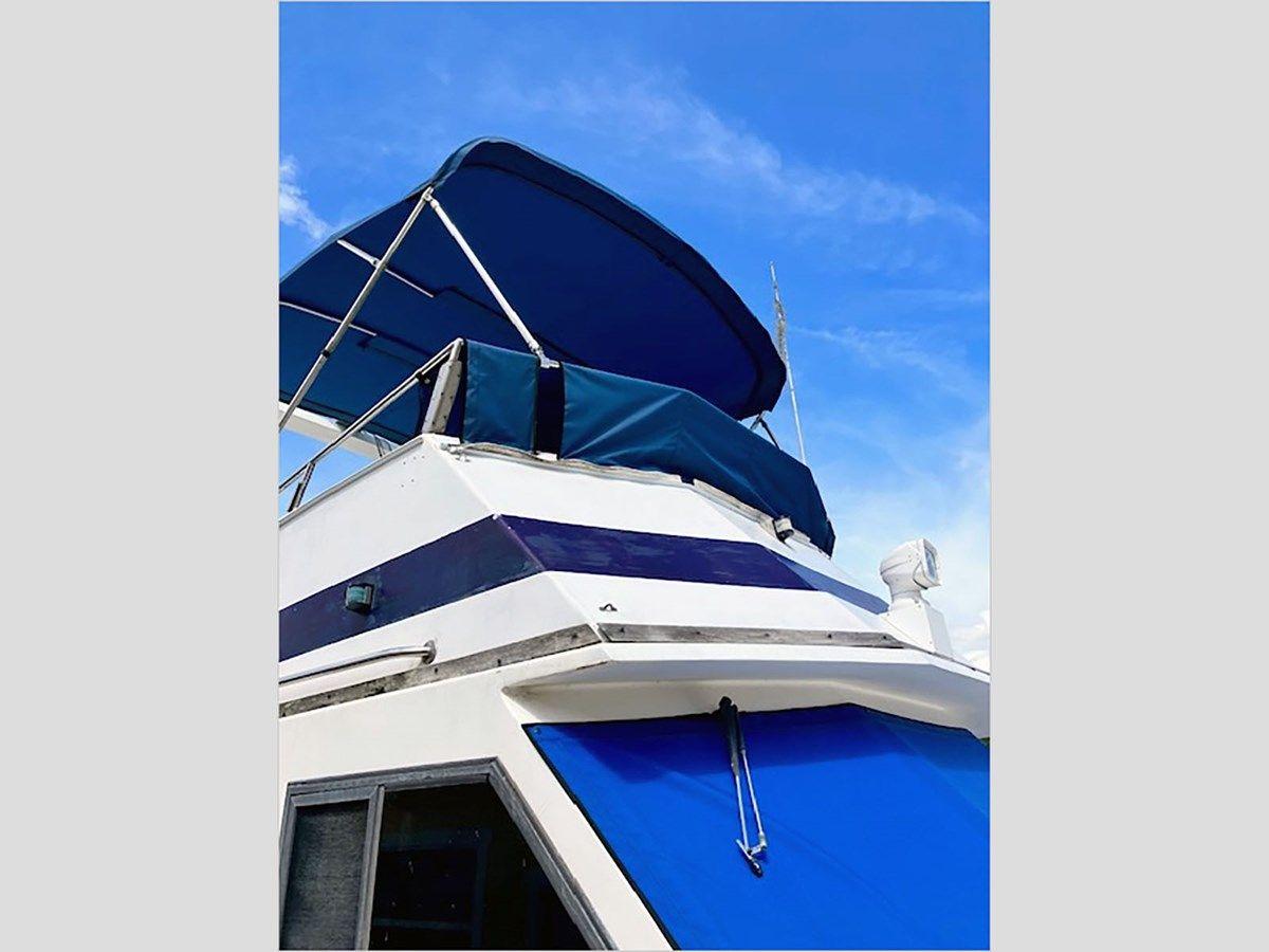 the best price on 1988 Marine Trader Sundeck