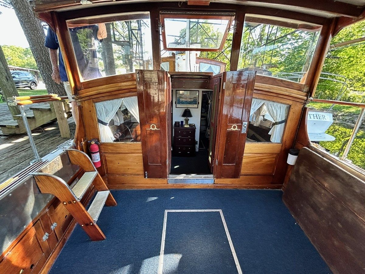 Buy a yacht LIBERTE