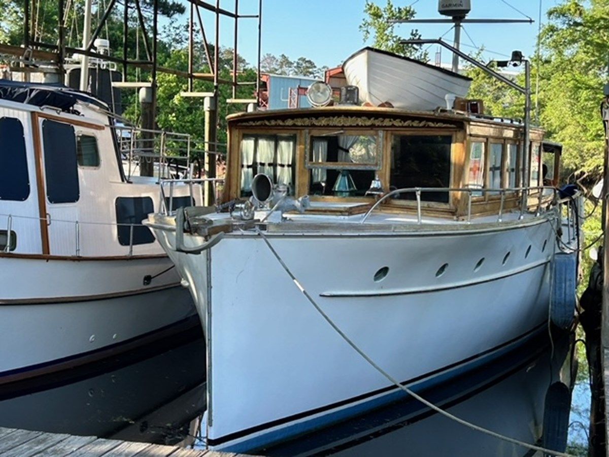 Buy a LIBERTE 47 at Shestakov Yacht Sales
