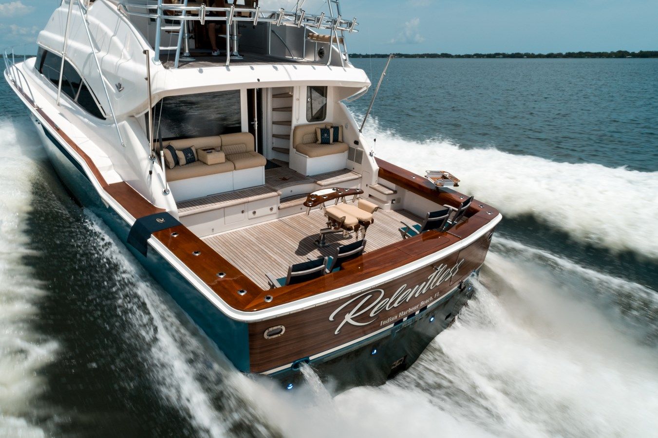 Buy a yacht RELENTLESS - Bertram Yacht