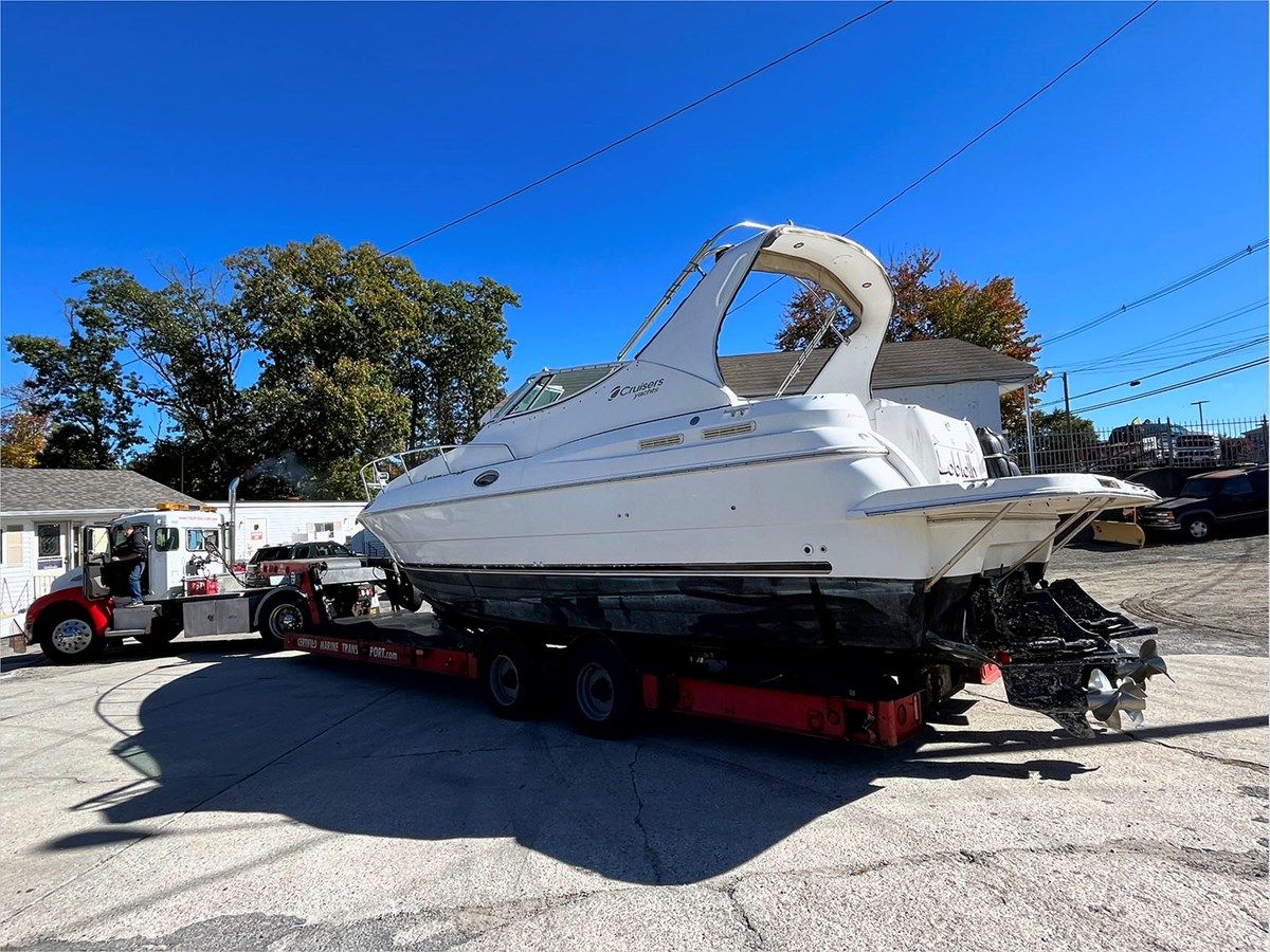 Лучшие предложения покупки яхты 2003 Cruisers 3075 Express 2003