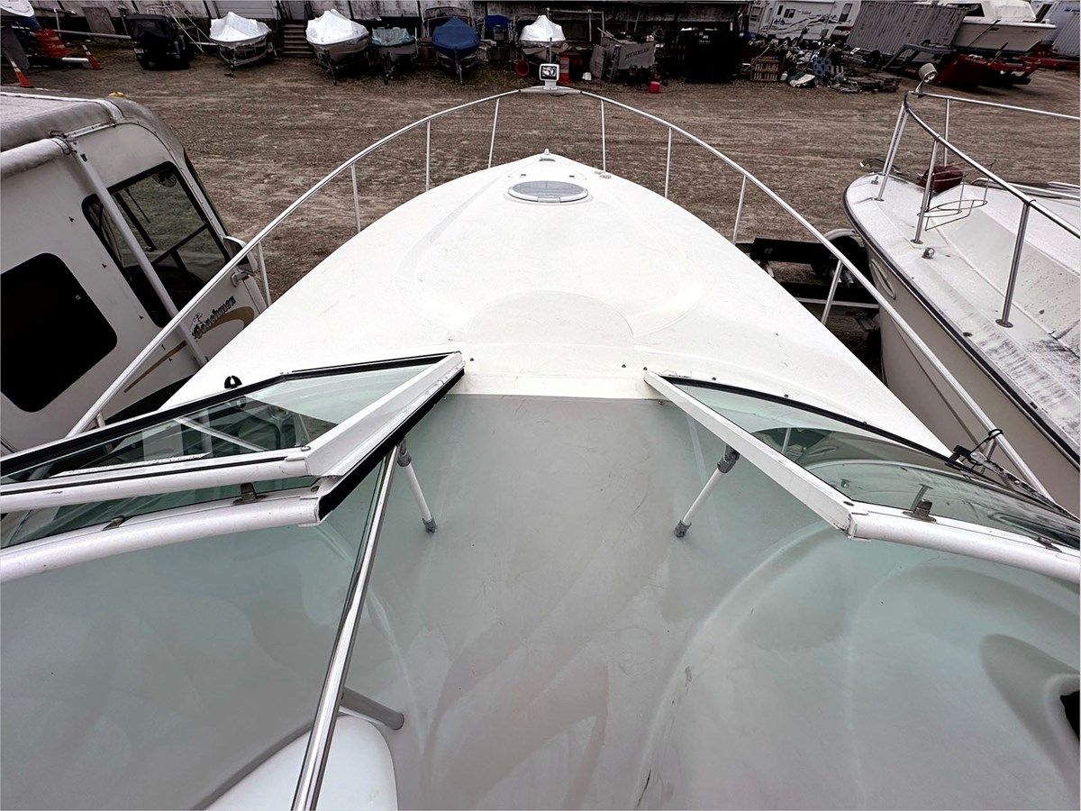 Продажа яхты 2003 Cruisers 3075 Express - Cruisers Yachts