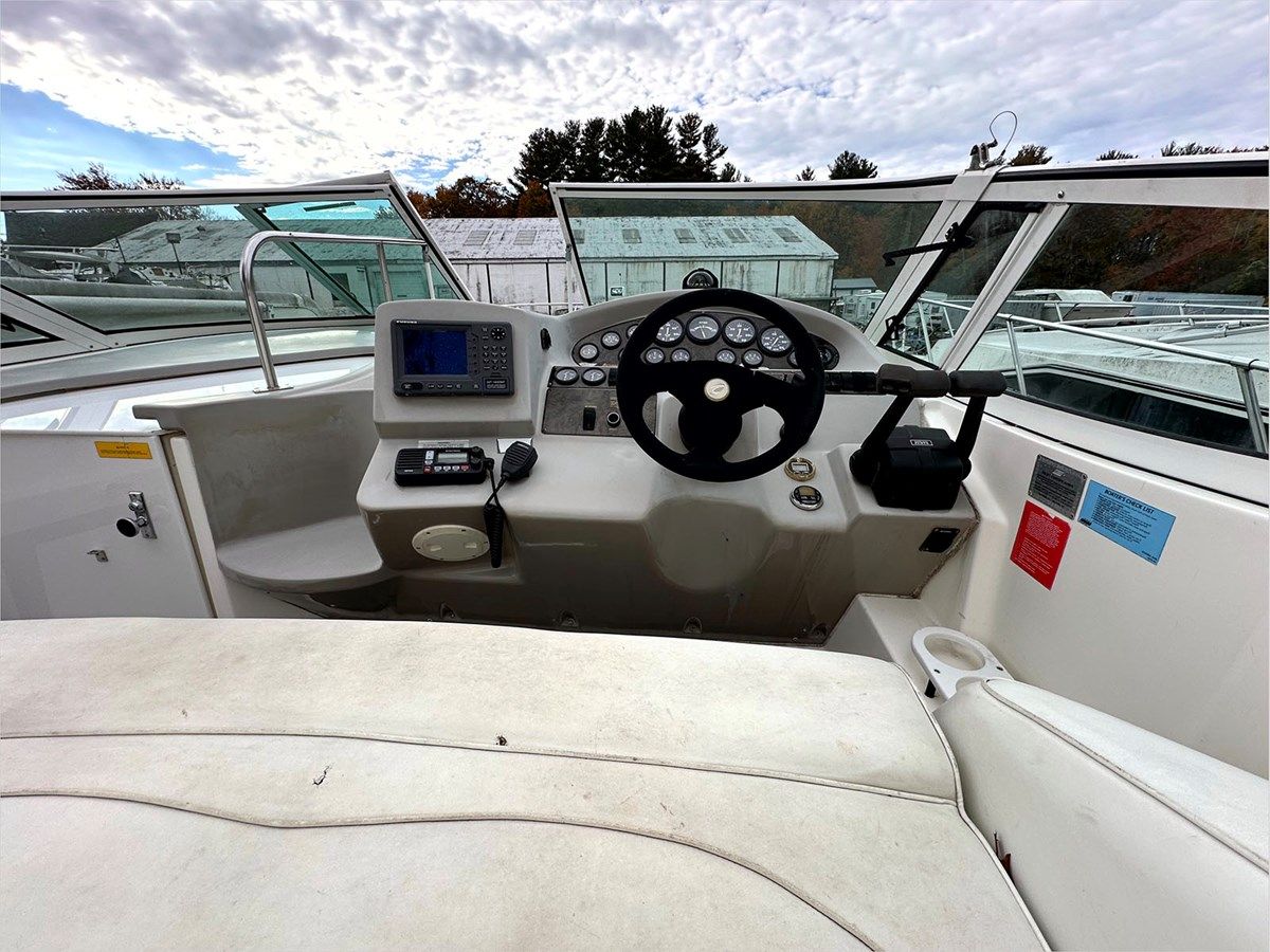 Купить 2003 Cruisers 3075 Express 3075 Express