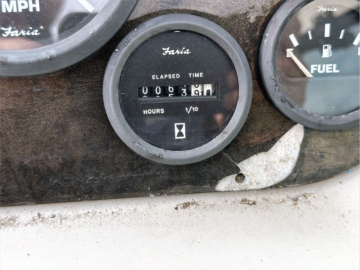 2003 Cruisers 3075 Express - Cruisers Yachts