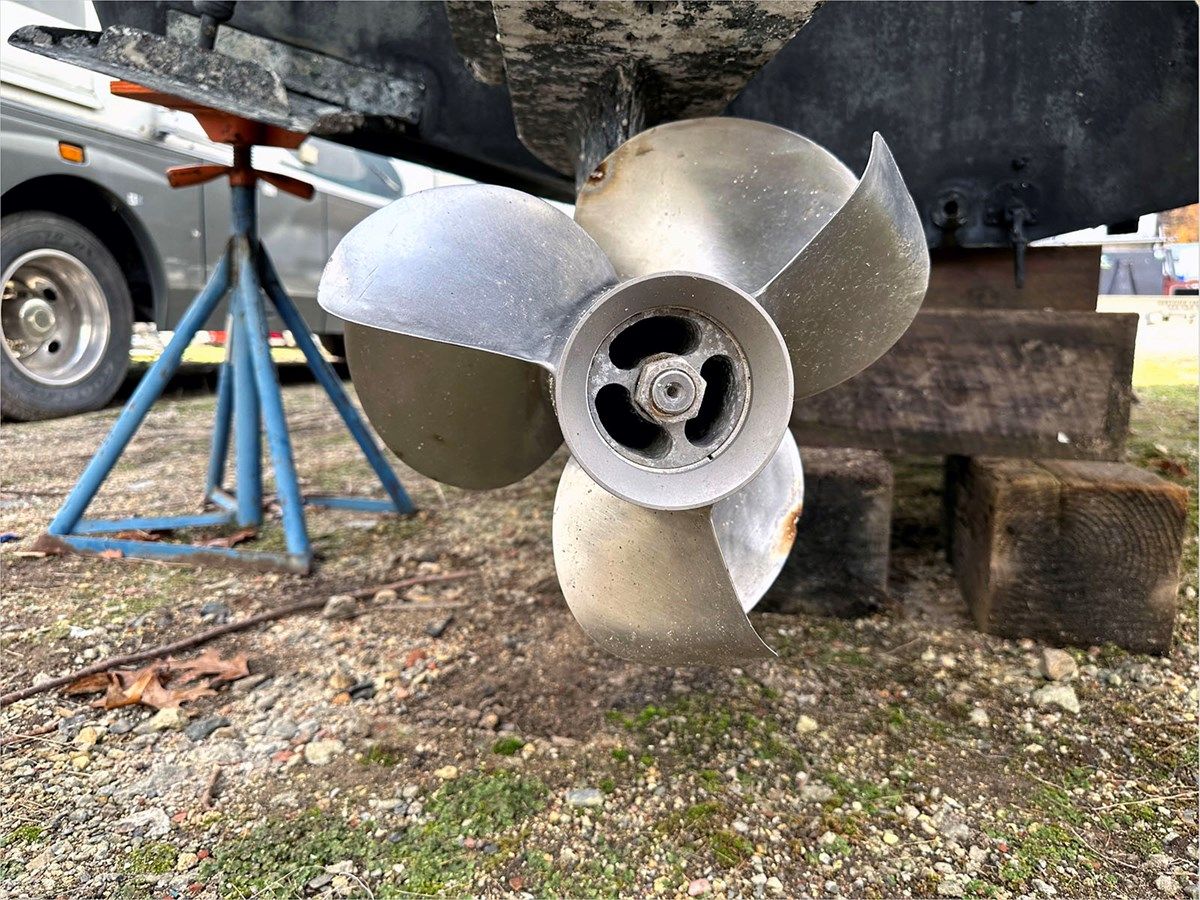 Продажа яхты 2003 Cruisers 3075 Express - Cruisers Yachts