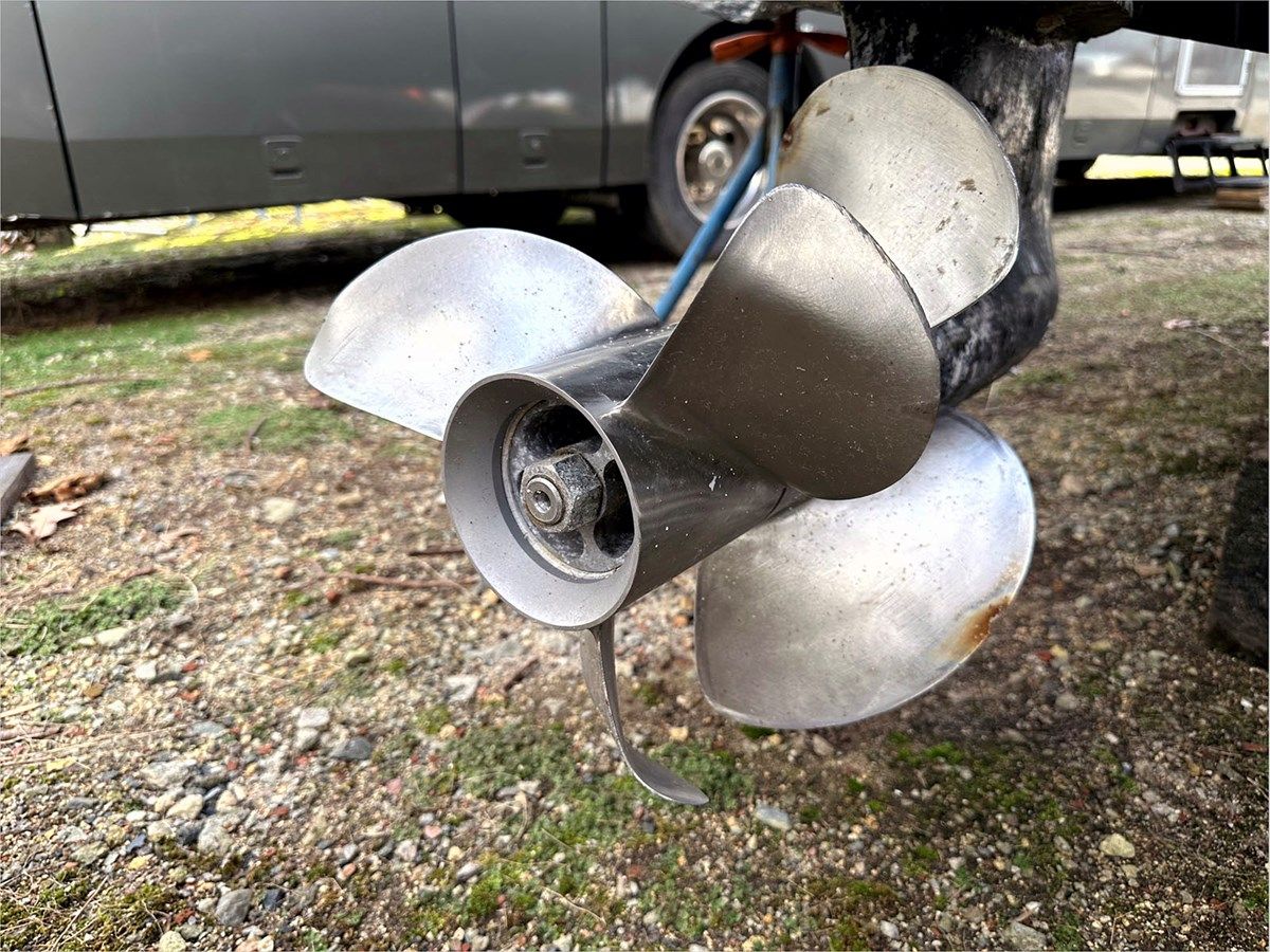 Купить яхту 2003 Cruisers 3075 Express 3075 Express в Shestakov Yacht Sales