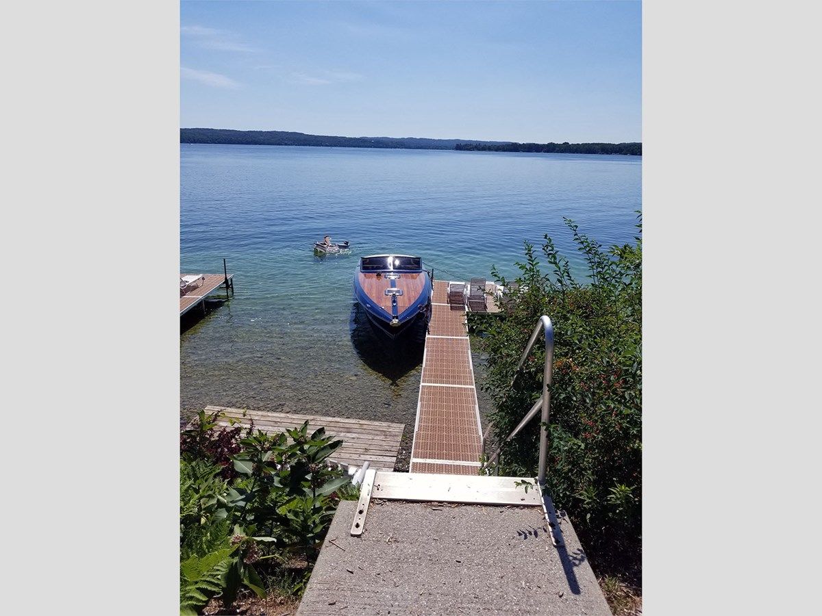 best yacht sales deals Topless 34