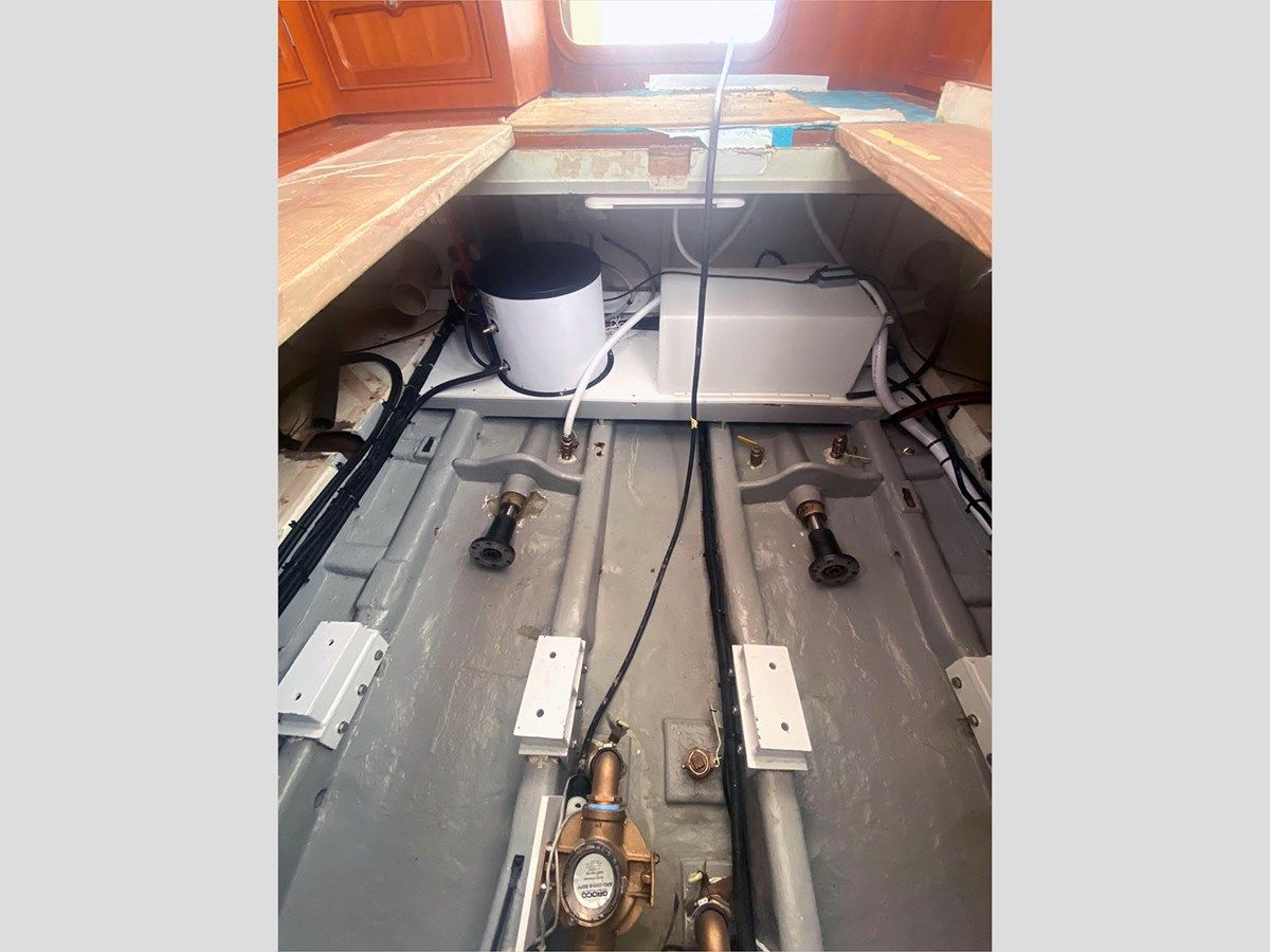 the best price on 2007 Halvorsen Gourmet Cruiser 32 32