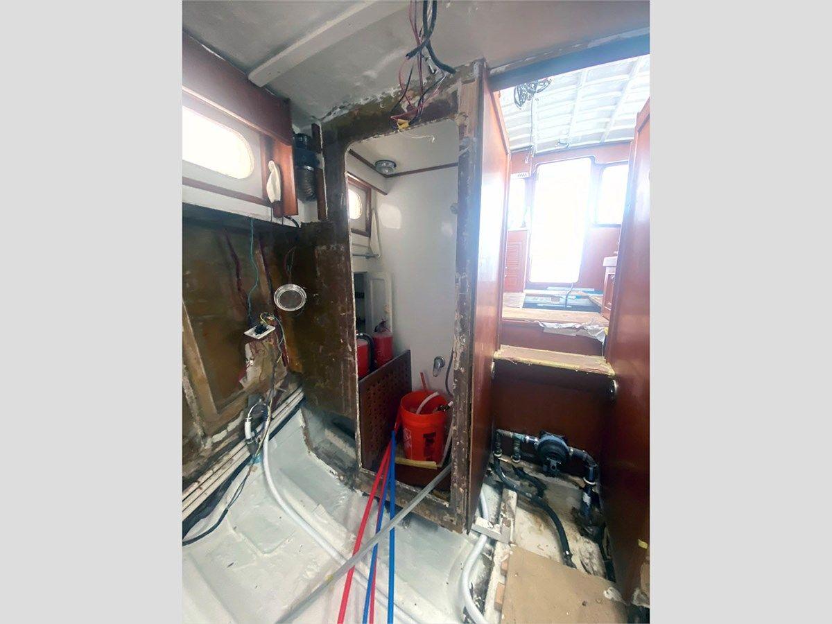 Buy a yacht 2007 Halvorsen Gourmet Cruiser 32 2007