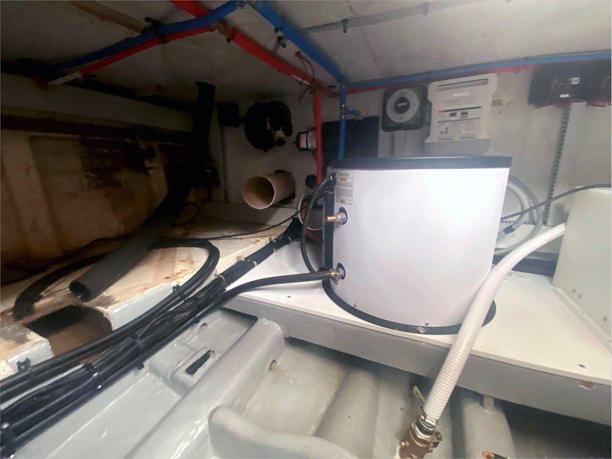 2007 Halvorsen Gourmet Cruiser 32 - HALVORSEN yacht sale