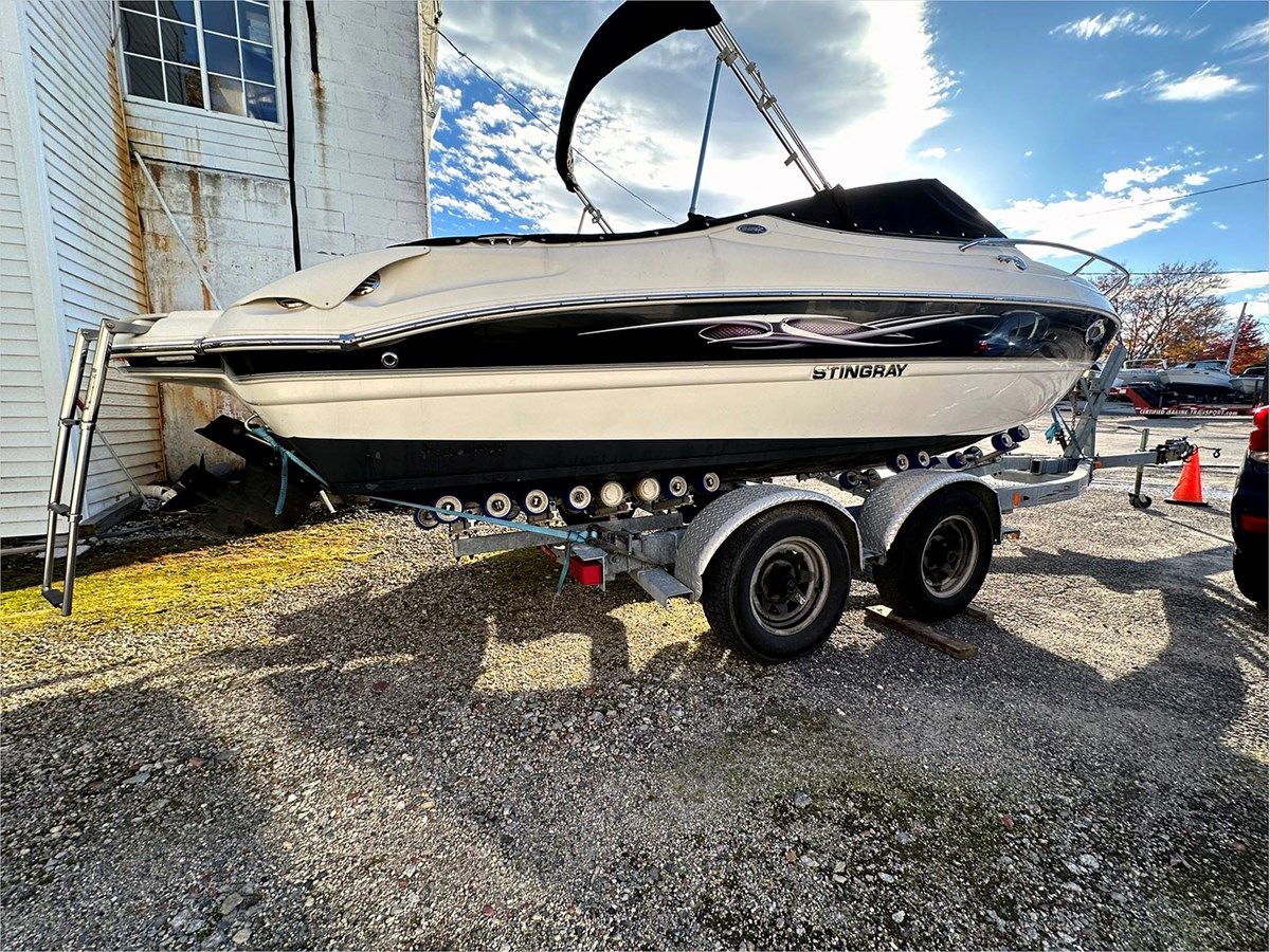 2013 Stingray 225 225