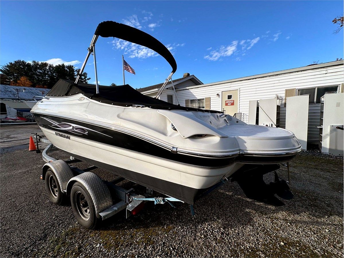 Buy a 2013 Stingray 225 225 at Shestakov Yacht Sales