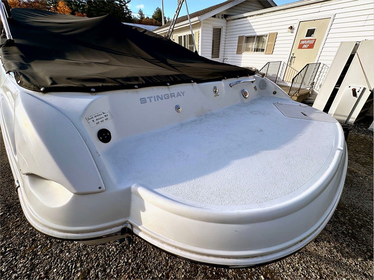 the best price on 2013 Stingray 225 225