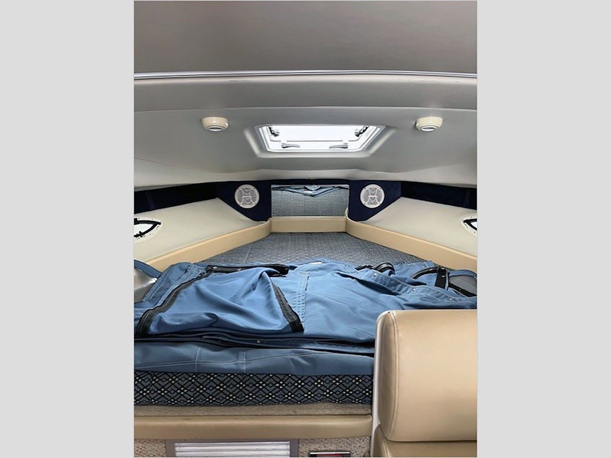 Лучшие предложения покупки яхты 2006 Bayliner 285 Cuera Sunbridge