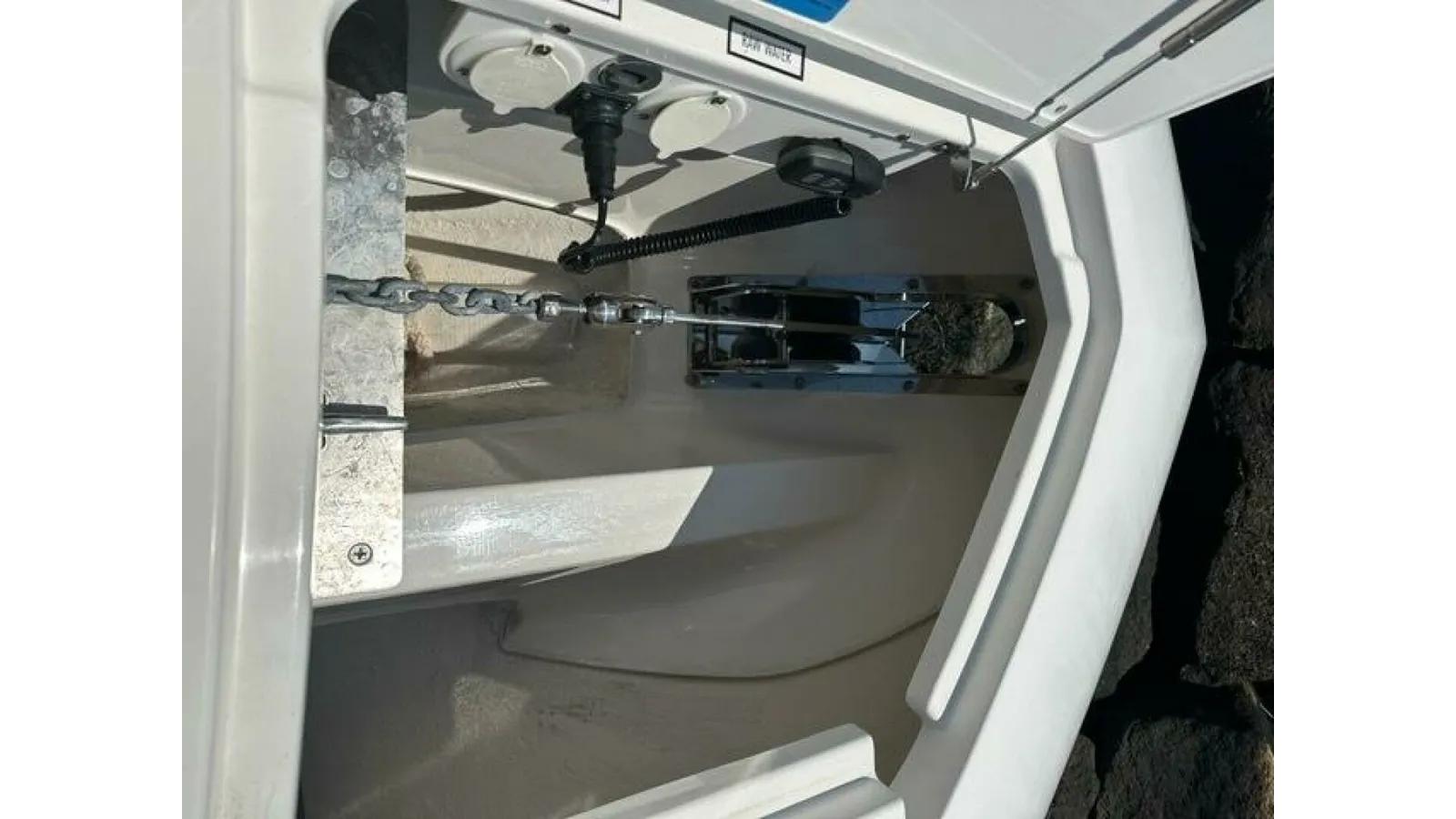 Продажа яхты Blue Liner