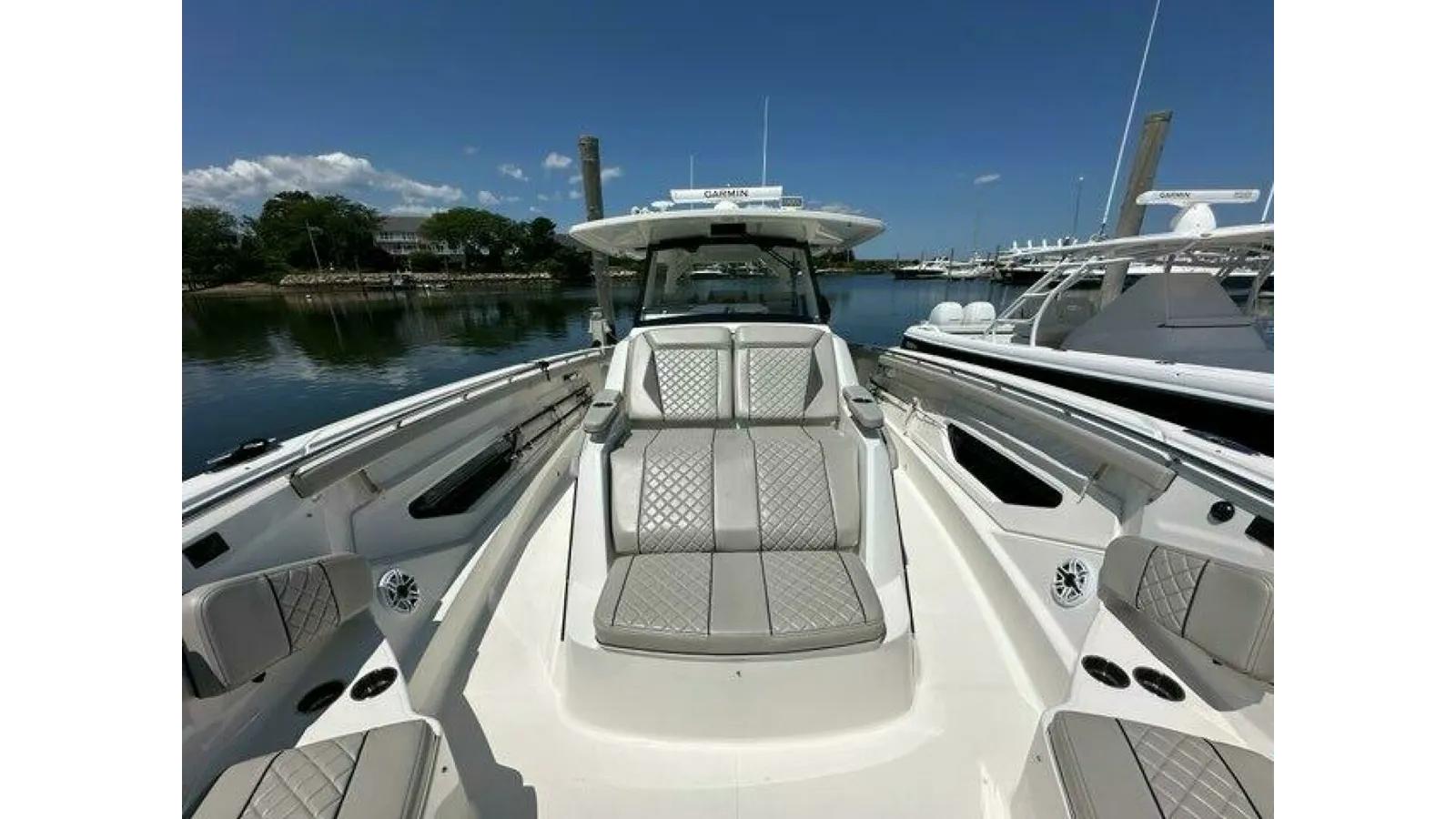 Купить яхту Blue Liner 2021 в Shestakov Yacht Sales