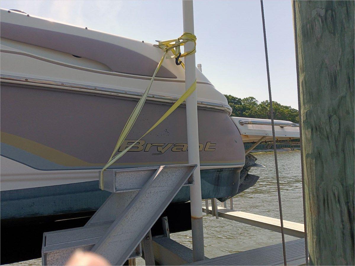best yacht sales deals 2006 Bryant 206